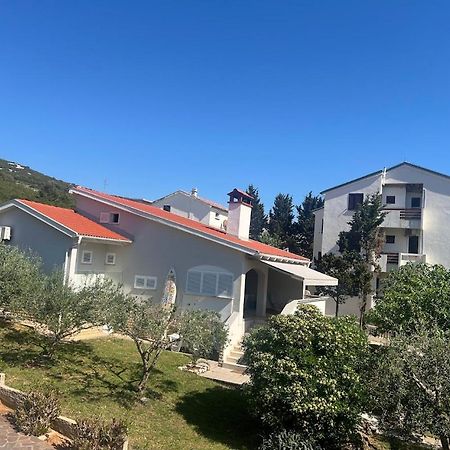 Vacation Family House On The Beach Stara Novalja Exterior photo