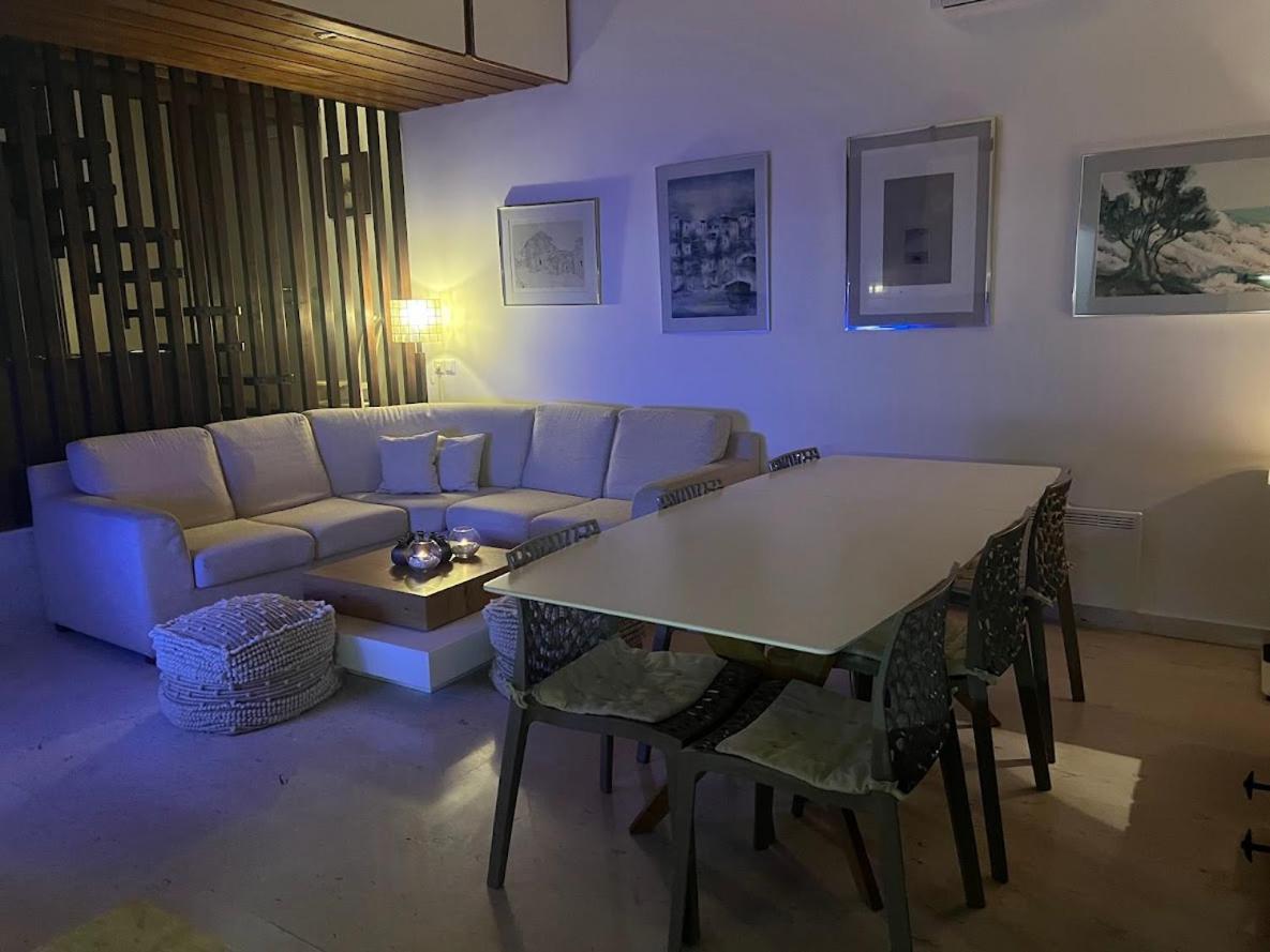 Vacation Family House On The Beach Stara Novalja Exterior photo